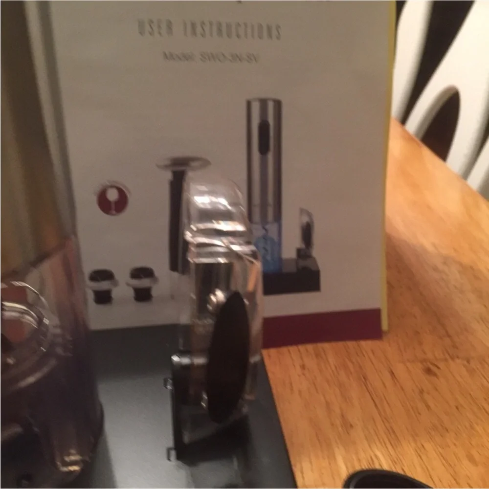 Secura Wine Bottle Opener and Preserver Set